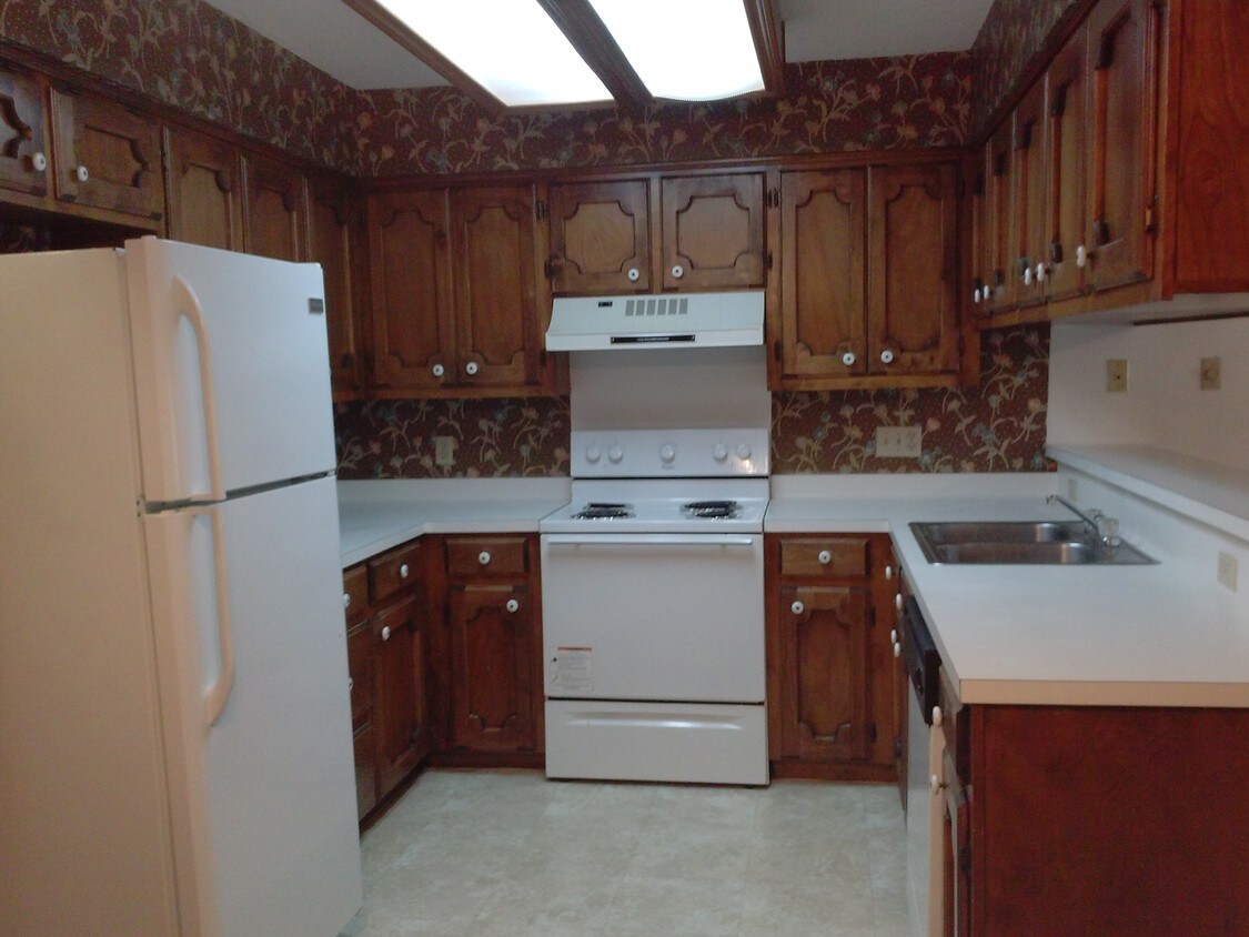 Primary Photo - 3710 Howard Dr