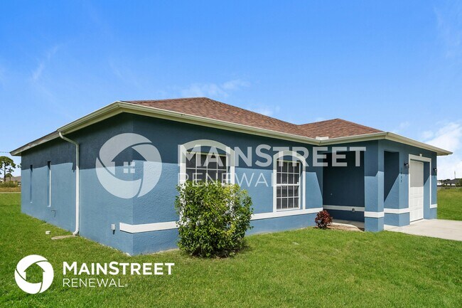 Building Photo - 3808 20th St W