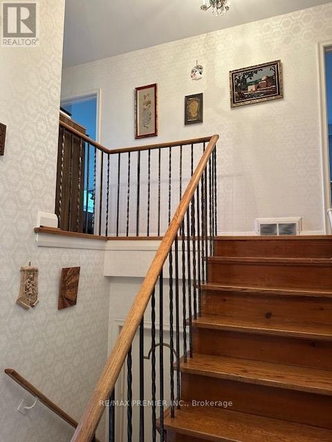 Building Photo - 55 Overbrook Pl