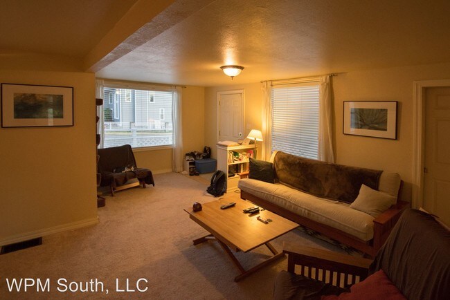 Building Photo - 3 br, 2 bath House - 856 SW 122nd Street