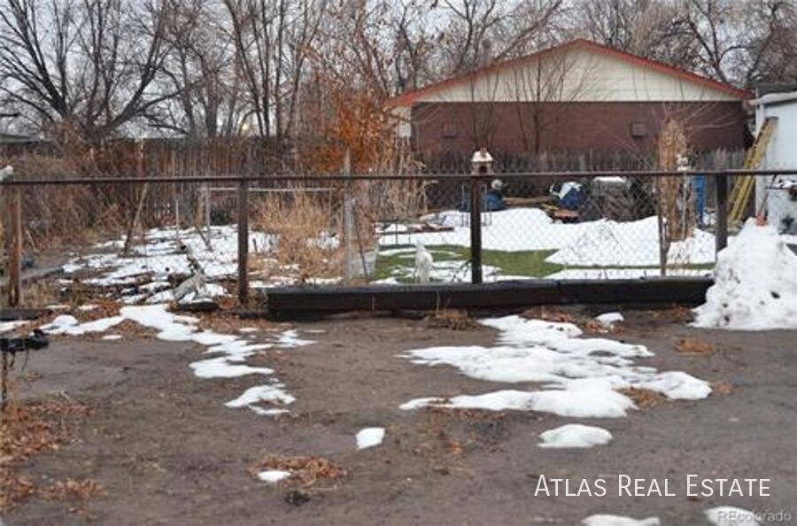 Foto del edificio - 7400 Leyden St