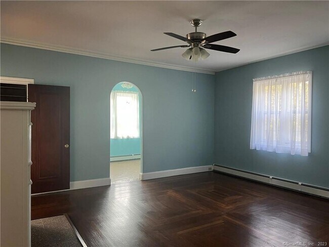 Building Photo - 214 Goffe Terrace