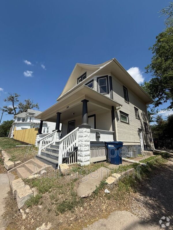 Building Photo - 2616 South St