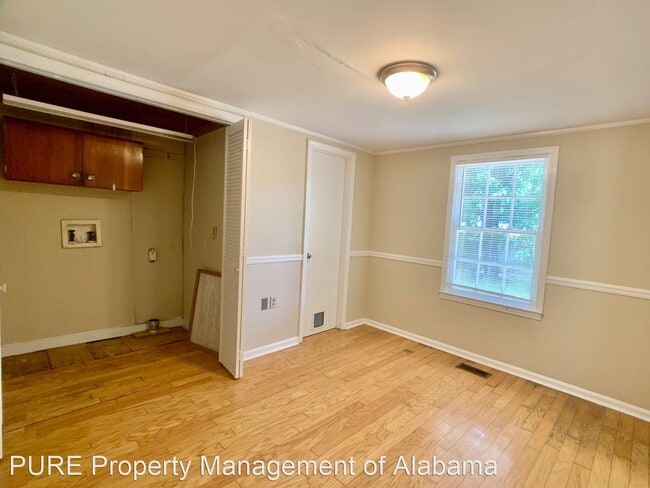 Building Photo - 3 br, 2 bath House - 61 Springbrook