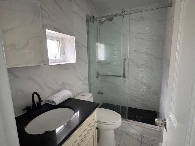 Foto del edificio - 17338 82nd Ave