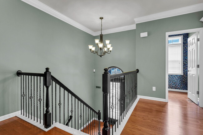 2-story entry foyer - 12807 Doe Dr