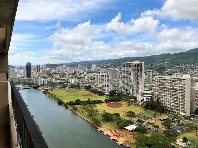 Building Photo - 2121 Ala Wai Blvd