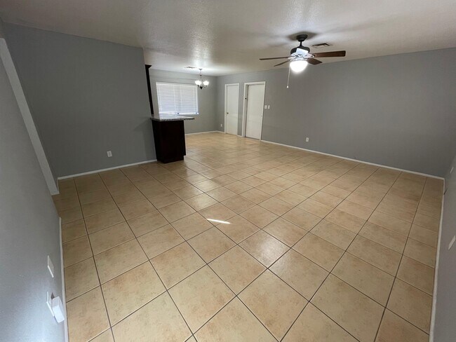 Foto del edificio - 292 N Jefferson St