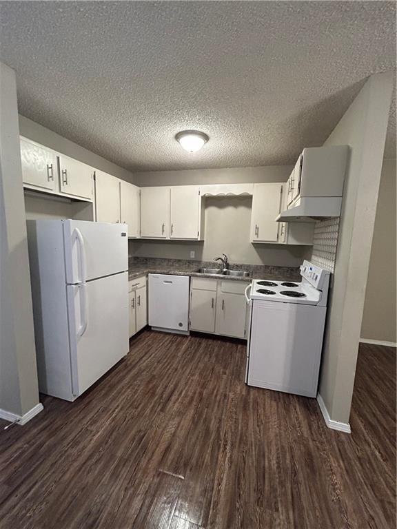 Building Photo - 221 Brooke Lynn Dr
