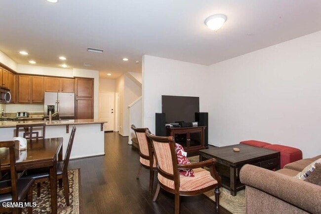 Foto del edificio - 1654 Heywood St