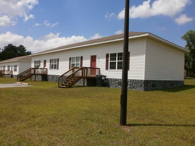 Primary Photo - 1 Nettles Ln
