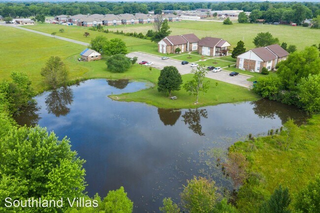 Building Photo - 1111 Sandpiper Dr