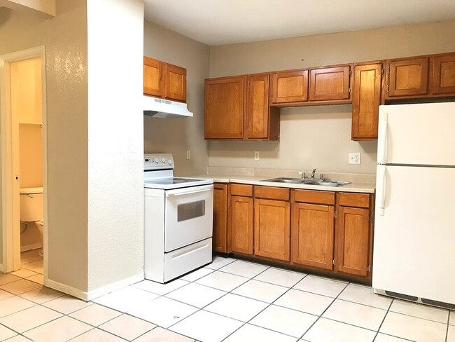 Building Photo - 4512 Arlen Ave