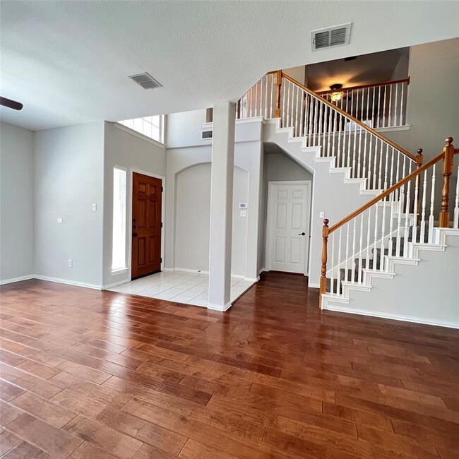 Building Photo - 4304 Stone Hollow Way