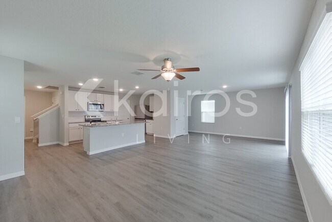 Building Photo - 8590 SW 43rd Ter