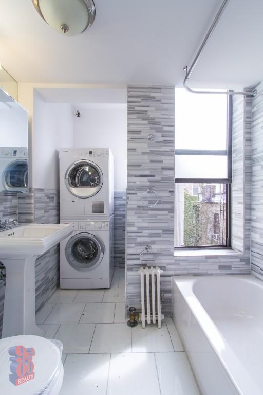 Foto del edificio - 246 Mott St