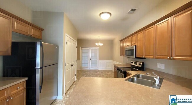 Building Photo - 2324 RIDGEMONT Dr