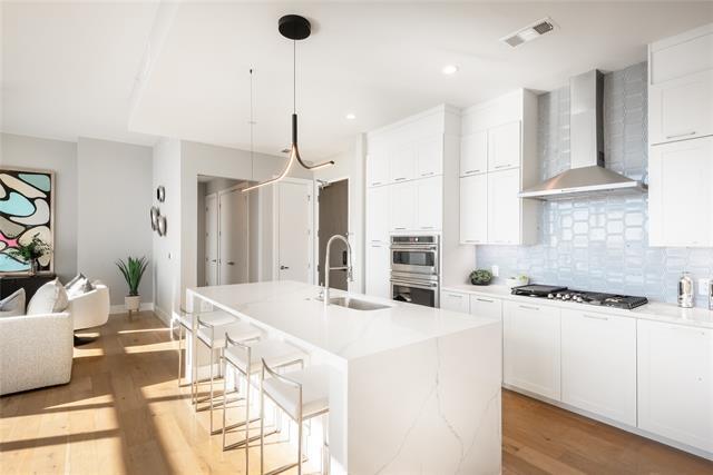 Foto del edificio - 3031 Oliver St