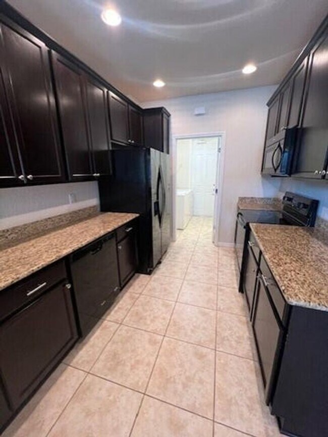 Foto del edificio - 1240 Turnbridge Dr