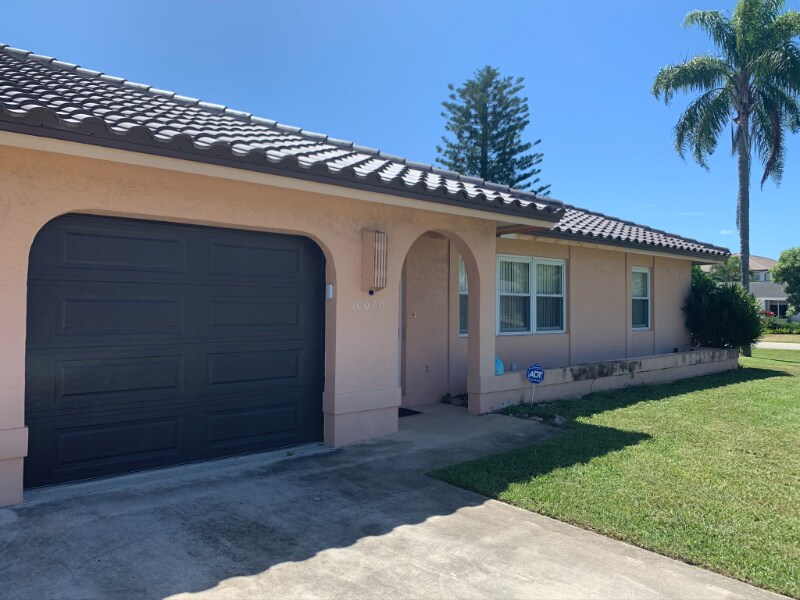 Foto principal - 10022-10028 8th St N