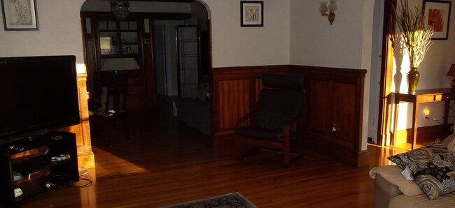 Foto del edificio - 33 Greycliff Rd