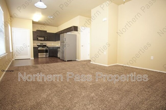 Building Photo - 8685 N Loop Dr