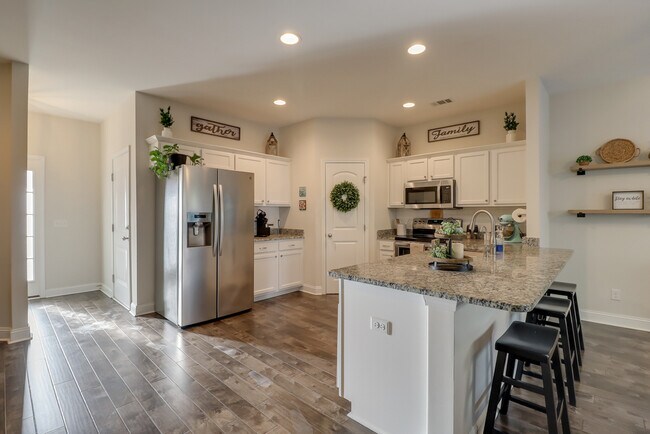 Foto del edificio - 413 Ferguson Ln