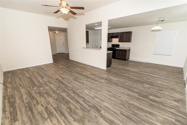 Foto del edificio - 2619 Montecito Ln