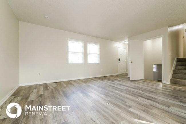 Building Photo - 10439 N Cherry Dr