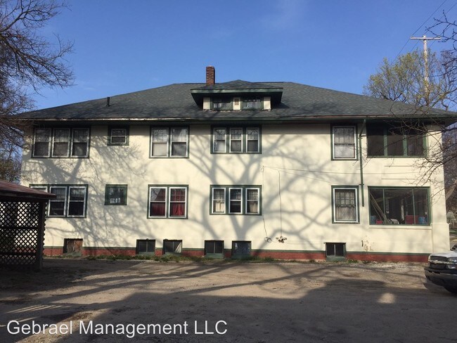 Foto del edificio - 617 E 3rd St