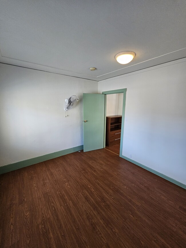 Building Photo - 2439 Fruitvale Ave
