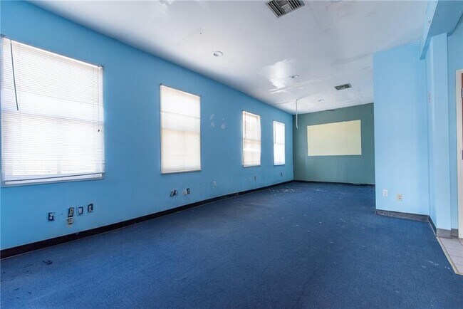 Foto del edificio - 124 Taunton Ave
