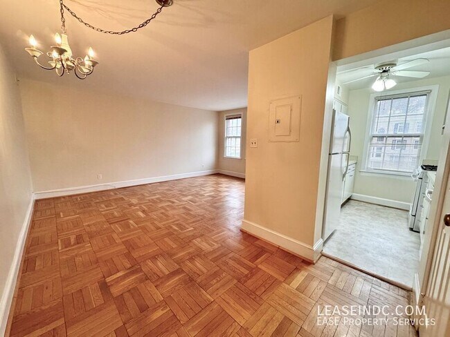 Foto del edificio - 2721 Ordway St NW