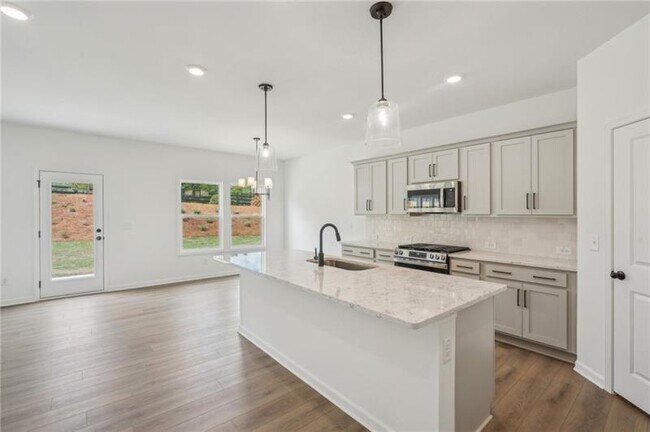 Building Photo - 522 Silverleaf Trl