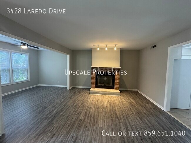 Foto del edificio - 3428 Laredo Dr