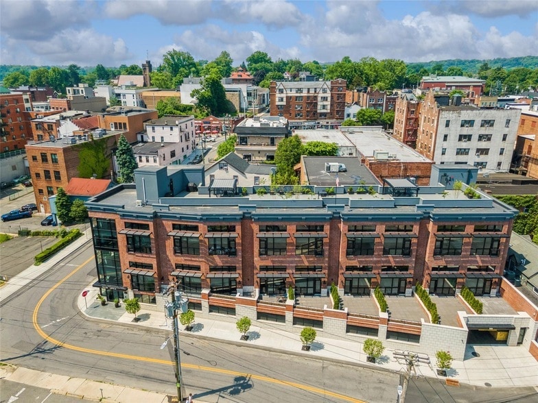 Photo - 172 E Prospect Ave