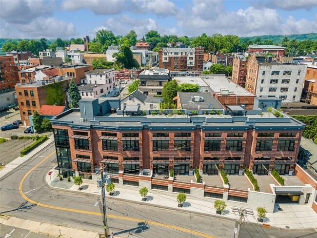 Photo - 172 E Prospect Ave Apartment