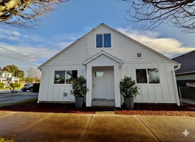 Photo - Modern Luxury Meets Small Town Charm in Your New Gladstone Home!