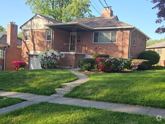 Building Photo - 9503 Hale Pl
