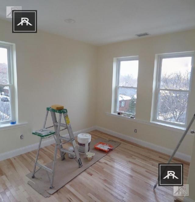 Building Photo - 5 bedroom in Brookline MA 02446