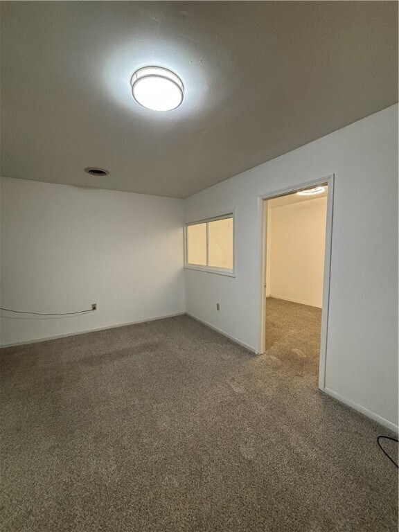 Foto del edificio - 118 S Main St