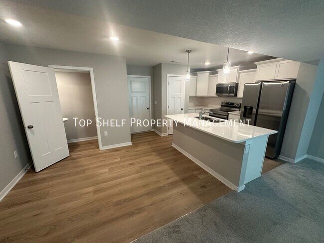 Foto del edificio - 5711 NE Lowell Ln