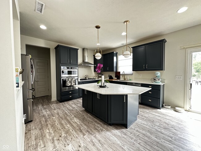 Building Photo - 6083 Flagler Ln