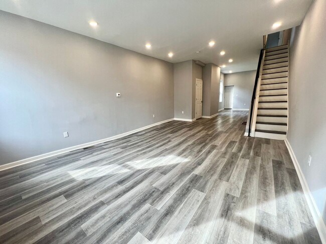 Foto del edificio - Anika Homes 3 Bedroom