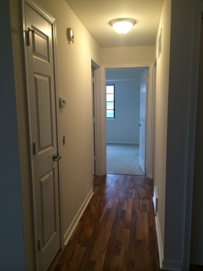 Foto del edificio - Spacious Stoughton two-bedroom apartment homes plus den