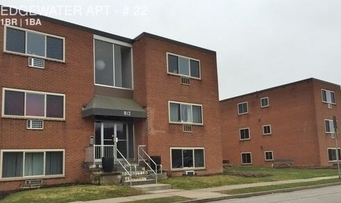 Primary Photo - Edgewater Apartments