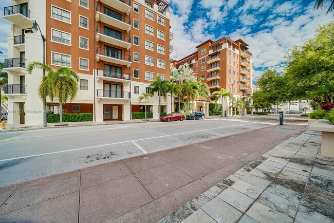 Foto del edificio - 100 Andalusia Ave