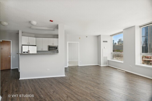 Foto del edificio - 600 N Kingsbury St