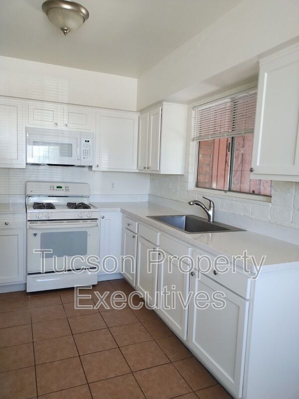 Foto del edificio - 1328-P1328 W Pennington St