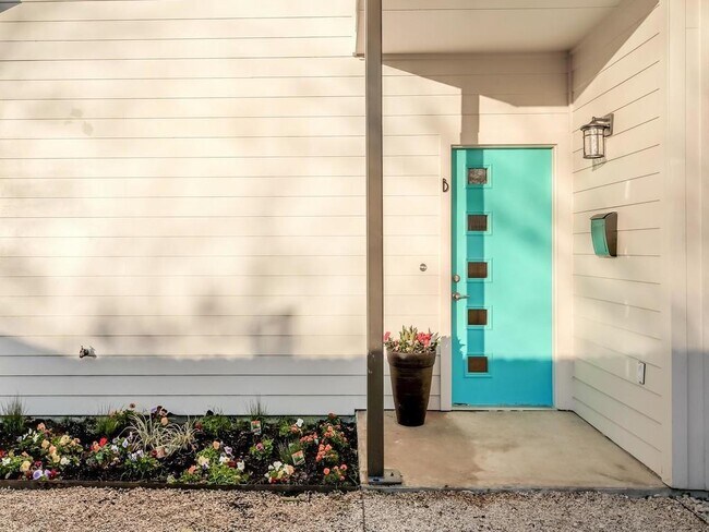 Foto del edificio - 5600 William Holland Ave